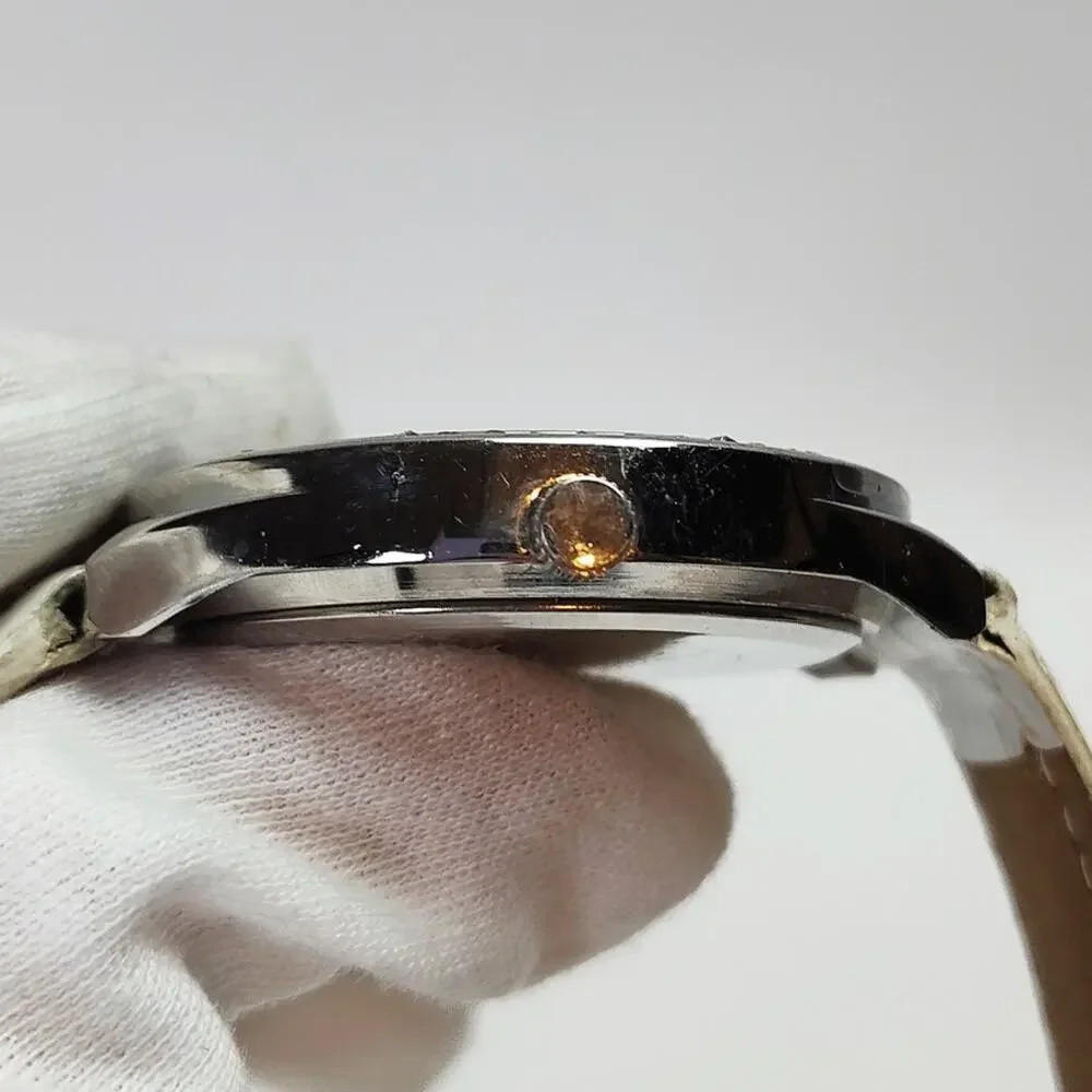 Disney Minnie Mouse Crystal Bezel White Strap Watch